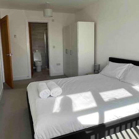 Green 3 Bed Bungalow With En-Suite And Parking Felton (Somerset) Exterior foto