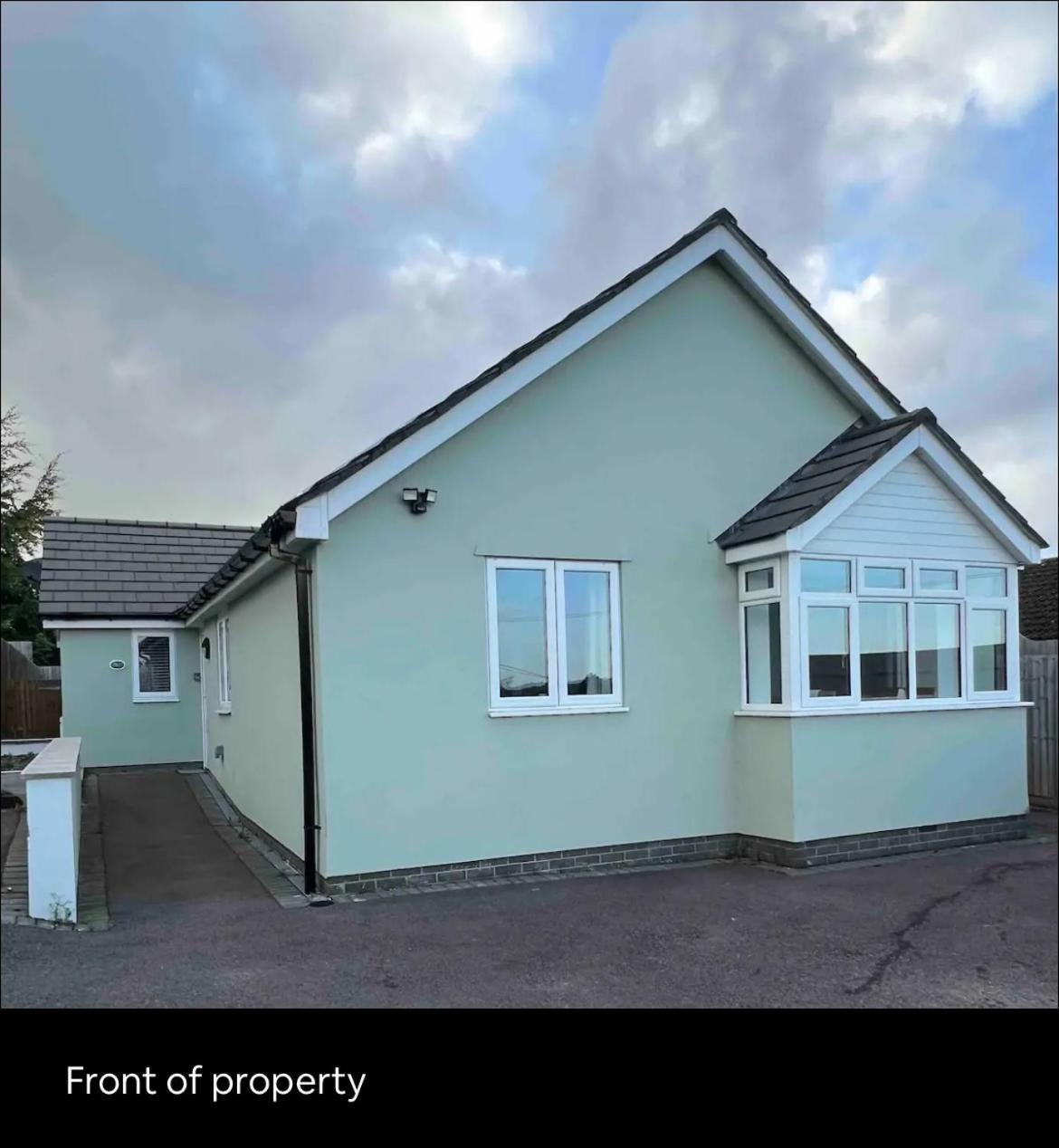 Green 3 Bed Bungalow With En-Suite And Parking Felton (Somerset) Exterior foto